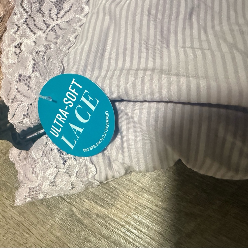 Vanity Fair Lace-Trim High-Waist Panties Set in Blush, Navy & Taupe - Picture 2 of 5